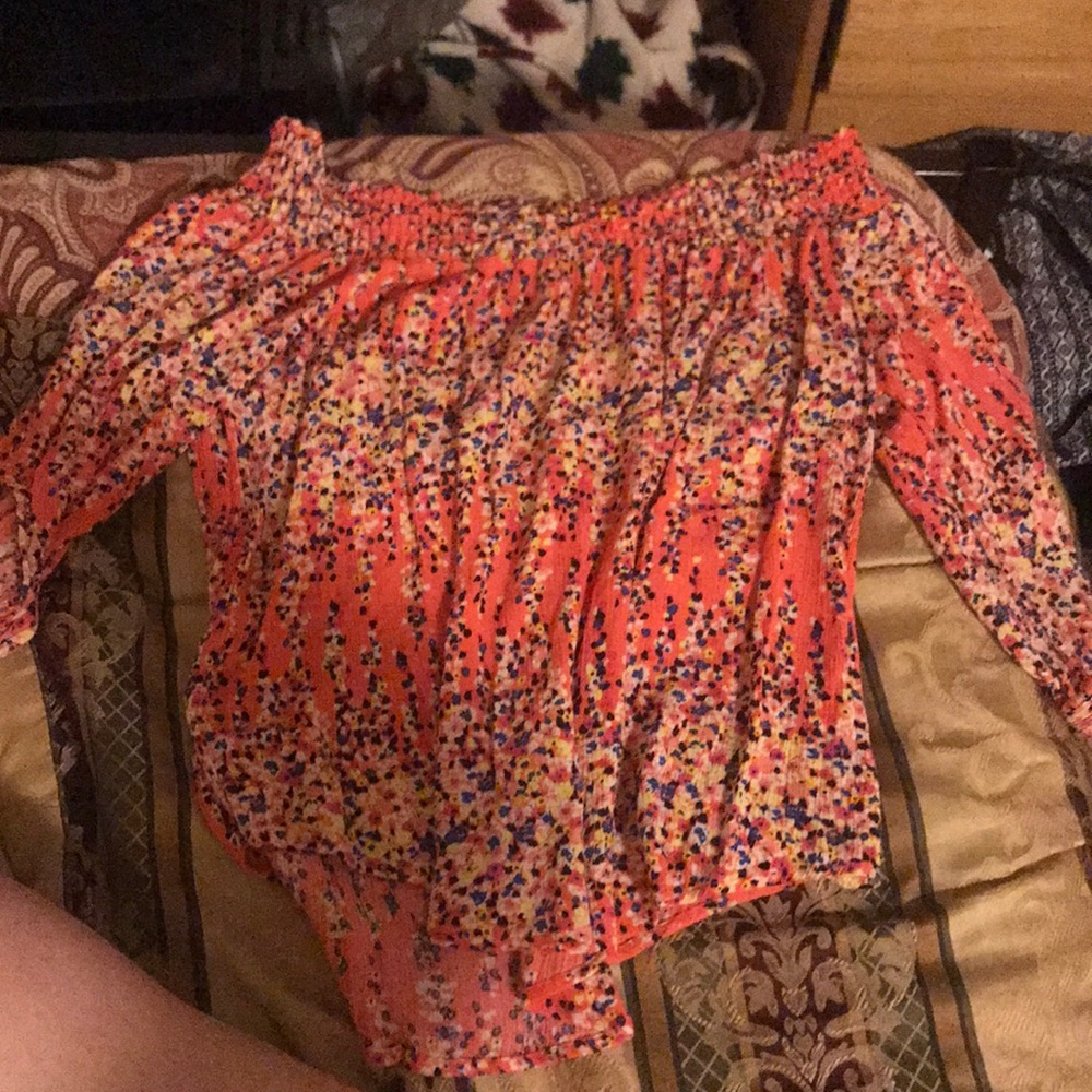 Off the shoulder multicolor 3/4 length sleeves